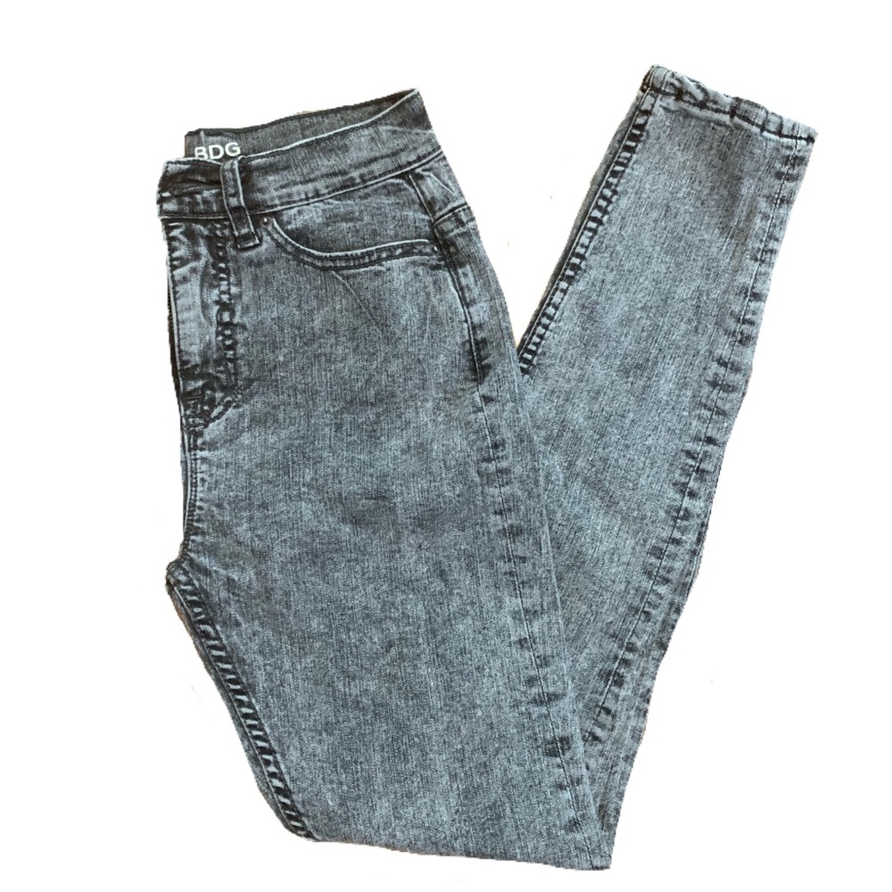 NWOT BDG High Rise Twig Ankle Jeans
